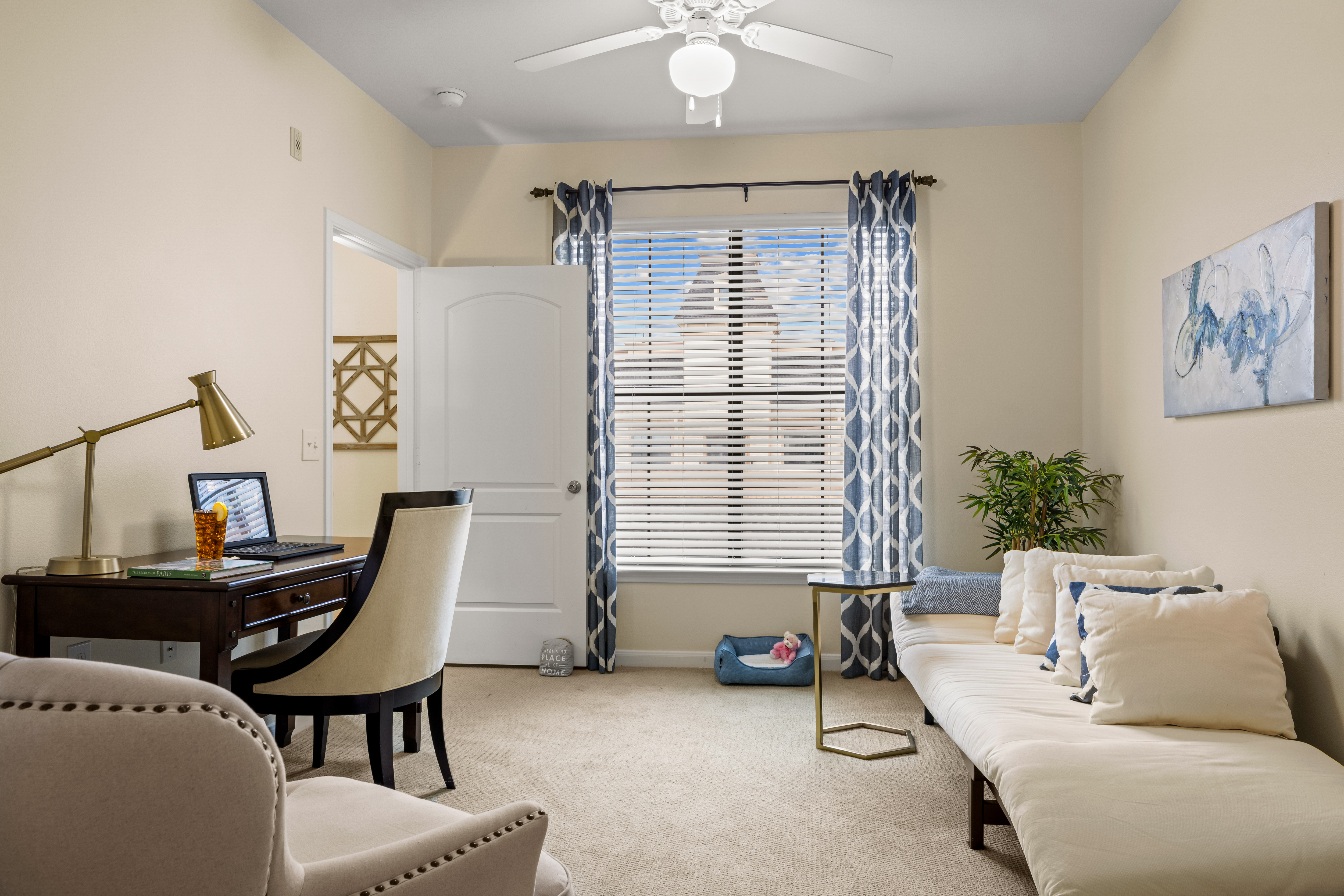 Discovery Village Castle Hills Independent Living_24